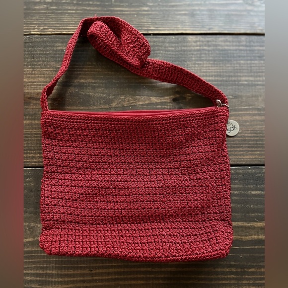 The Sak Original Macramé Woven Red Shoulder‎ Bag with Zippered Closure NWOT - Picture 1 of 4
